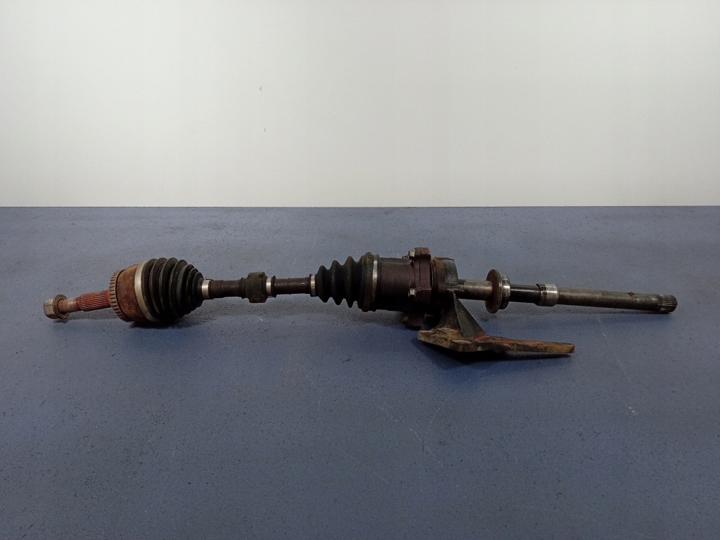 фото №1, X-trail i t30 2.2 dci приводной вал перед правая передняя