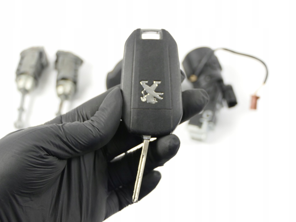 фото №7, Замок запалювання жало ключ вкладка замка кришка заливної пального peugeot 308 ii t9