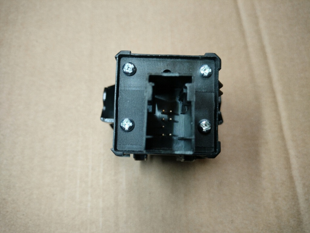 фото №9, Кнопка перемикач важіль гальма ручного peugeot 3008 5008 citroen c4