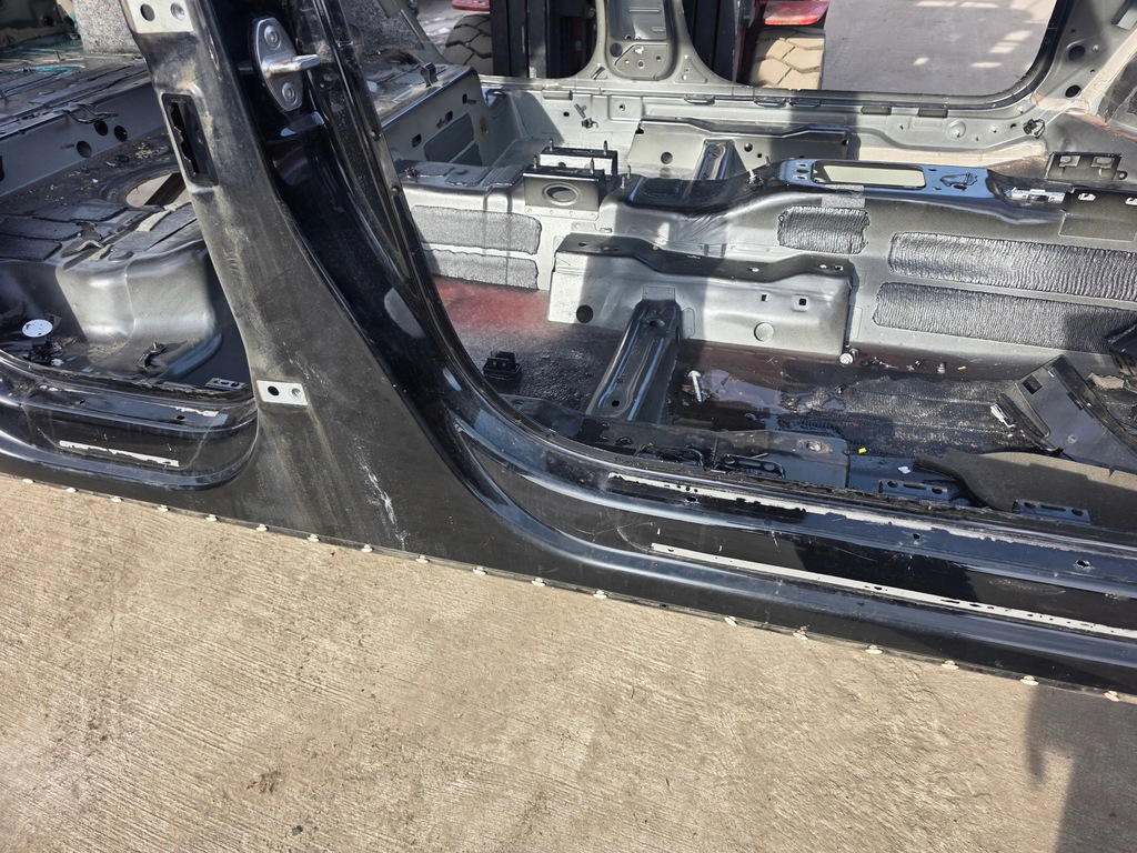 фото №8, Чверть поріг правий сторона пасажира audi q3 8u 2011-2016 оригінал !!!