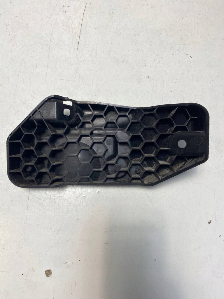 фото №2, Land rover range rover velar кутик бампера заднього j8a214d453ag