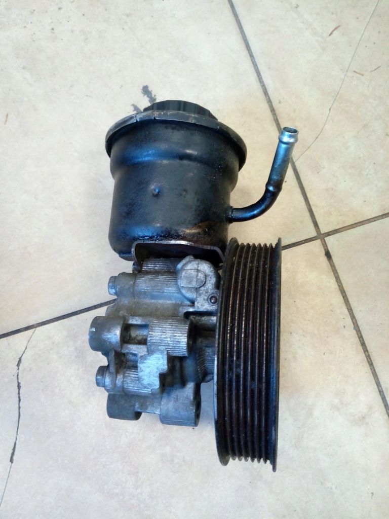 фото №1, Насос усилителя toyota corolla verso oryg.