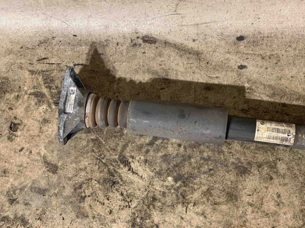 Амортизатор задний левый bmw 2 gran tourer f46 149415 2.0l бензиновый 141kw Доставка