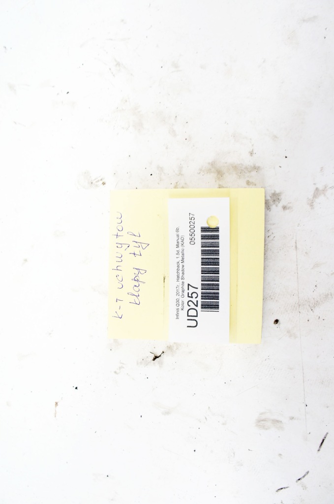 Ud257+ infiniti q30 тримачі кріплення сидіння задні a1760200324 a1769200124 Доставка