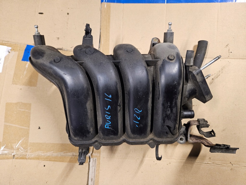 фото №1, Toyota auris i 1.6 коллектор всасывающий