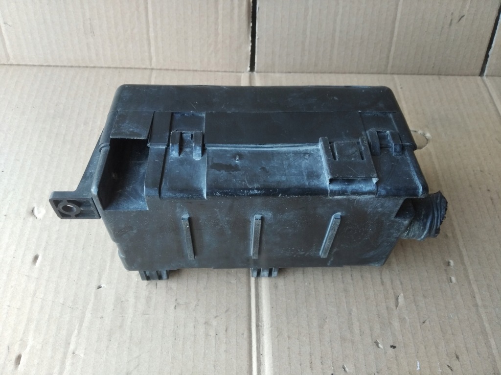 Коробка запобіжників chevrolet aveo 1 1,4b 16v Недорого