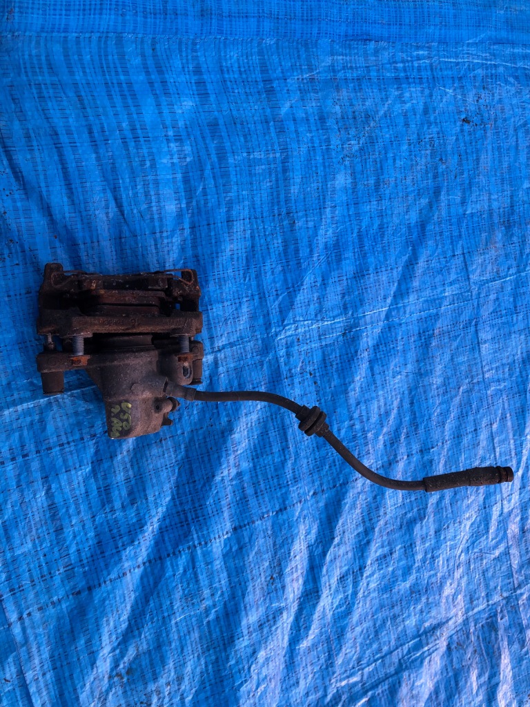 фото №1, Суппорт тормозной правый задняя volvo s40 v50 2.5t5 awd