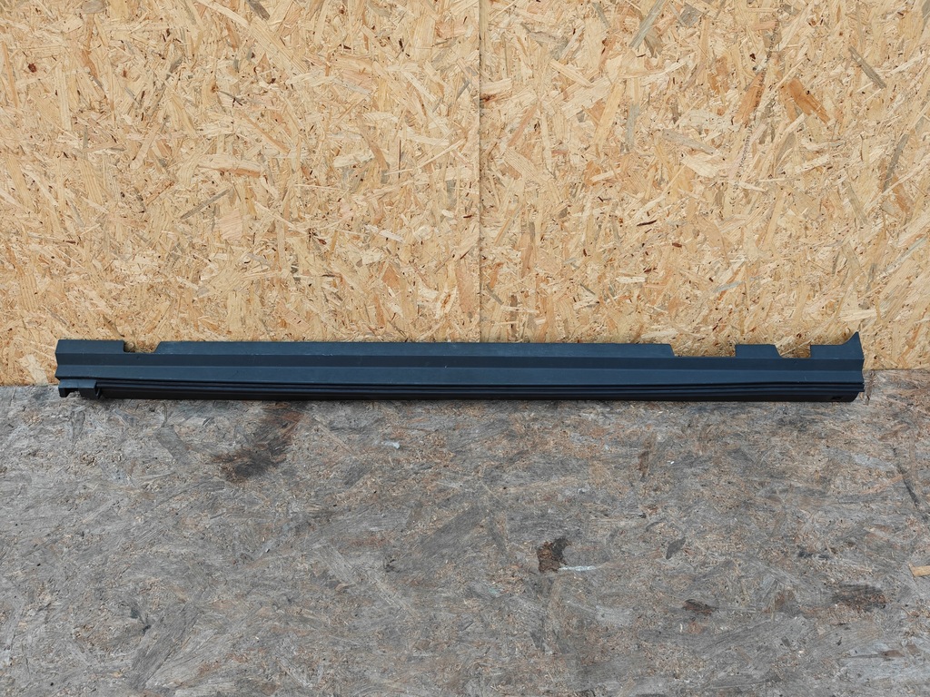 фото №1, Молдинг поріг накладка права volvo xc40 31448224