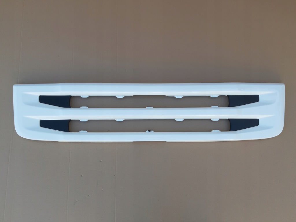 фото №2, Scania r xpi лавка решётка радиатора решётка радиатора нижняя подножка