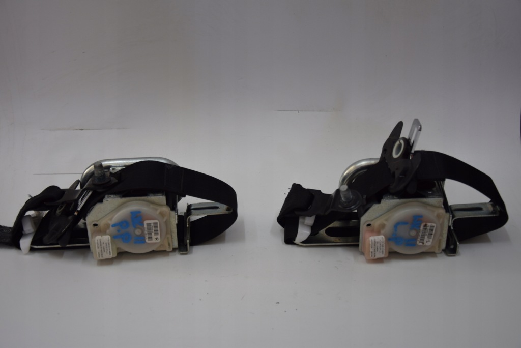 фото №1, Jeep grand cherokee wk2 pas безопасности левый правый задняя 13r.