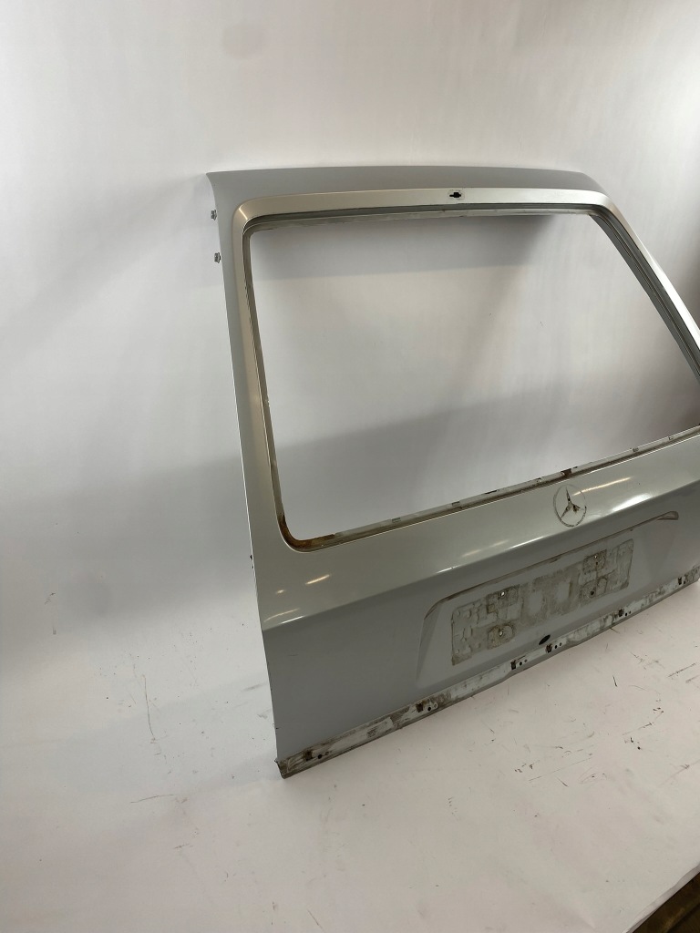 Задняя крышка багажника крышка багажника задний  kufra mercedes w124 kombi s124 в Украине