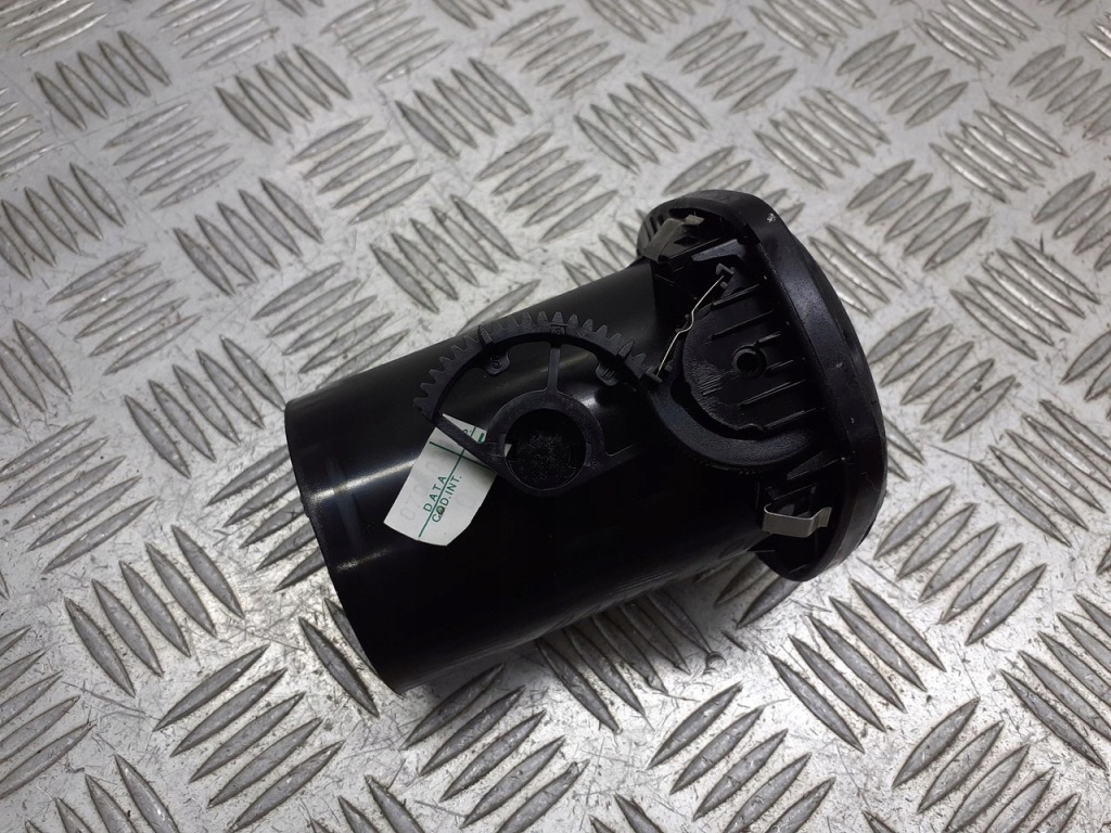 Решітка обдув правий перед alfa romeo 147 1.6 16v ts Ціна