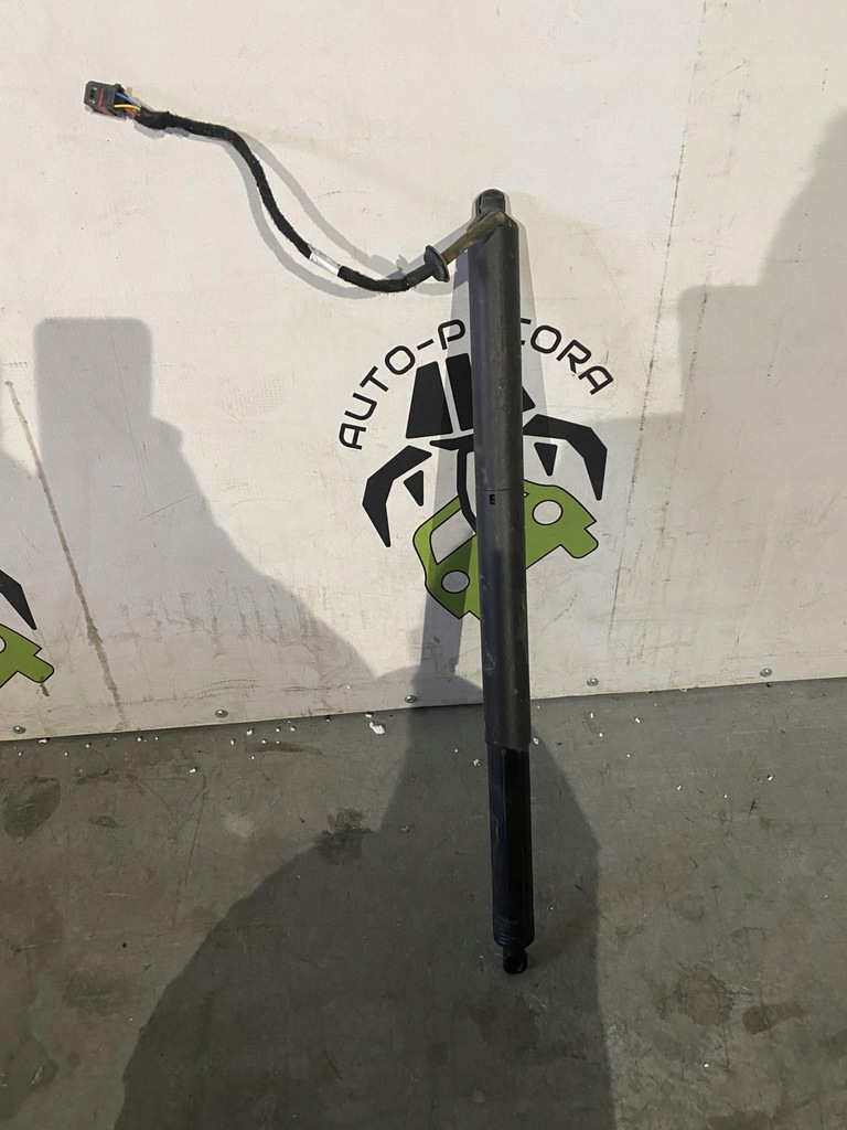 фото №1, Porsche macan 95b привод крышки 95b827851c