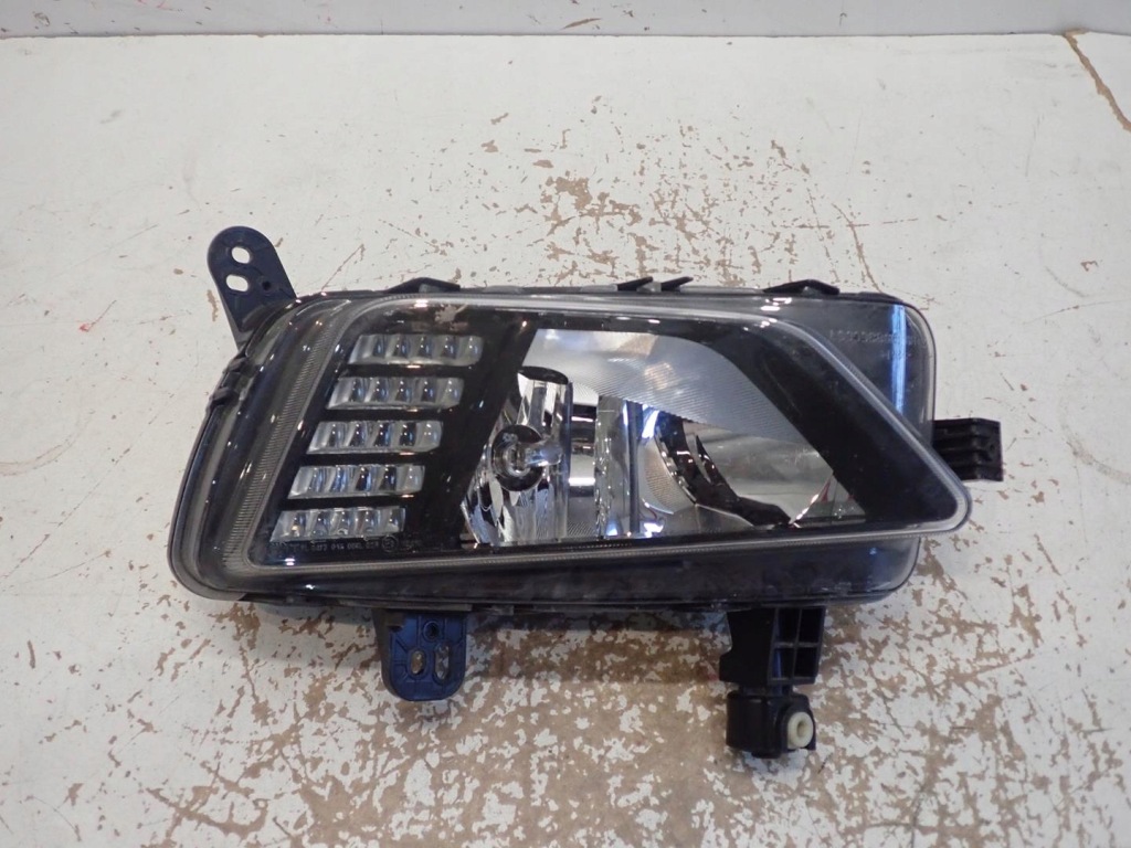 фото №1, Противотуманная фара правый vw polo vi 2017- 2g0941662