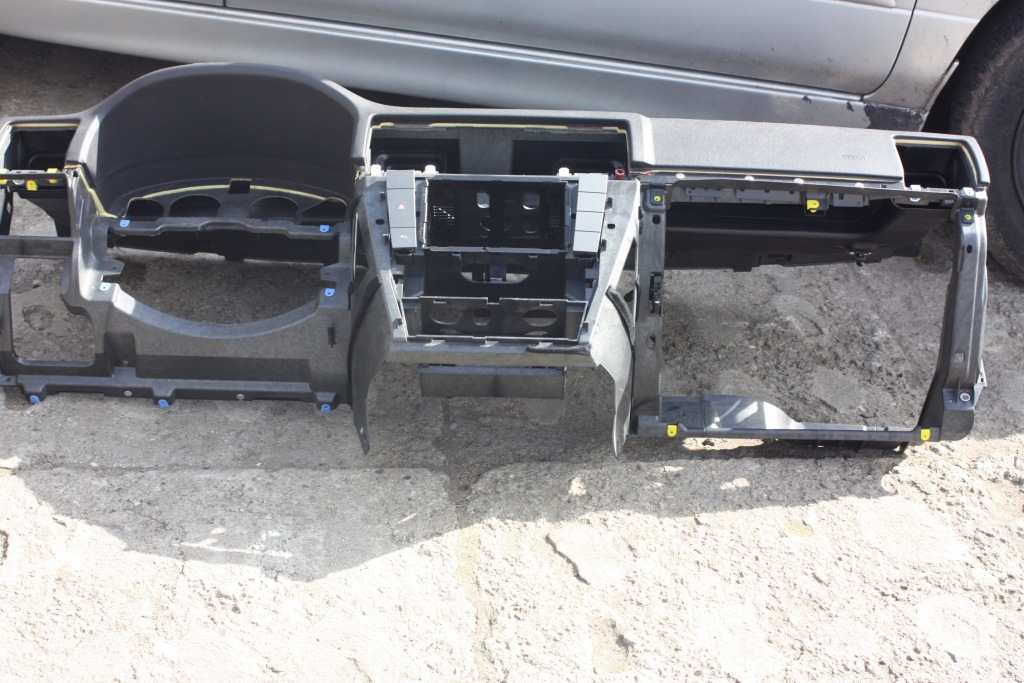 фото №1, Приборная панель приборная панель консоль vectra c lift