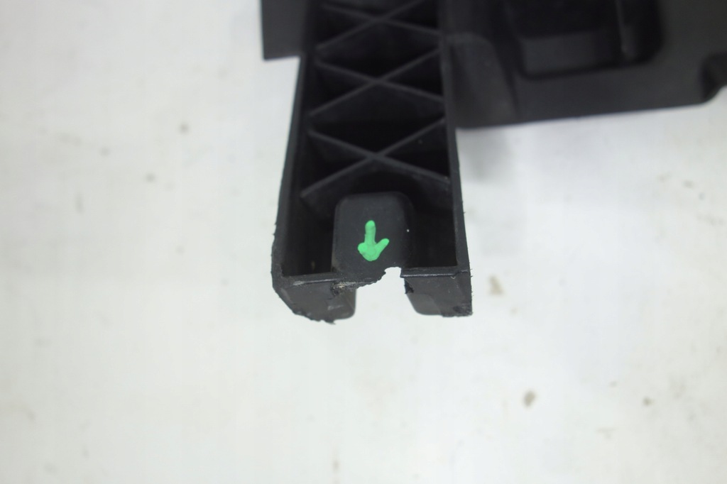 фото №9, Решітка радіатора na радар vw caddy 2k7 20- 2k7807231e