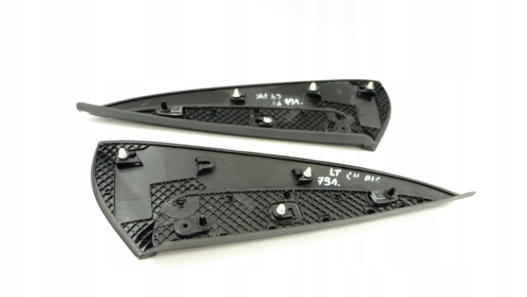 фото №9, Citroen c4 picasso молдинг защита крыла правый задняя