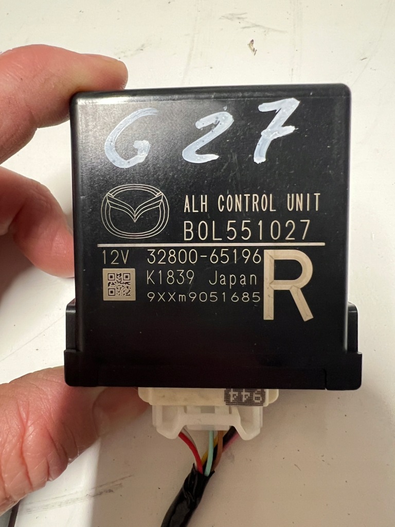 фото №2, Mazda 3 bp модуль света блок управления rok 2021 32800-65196