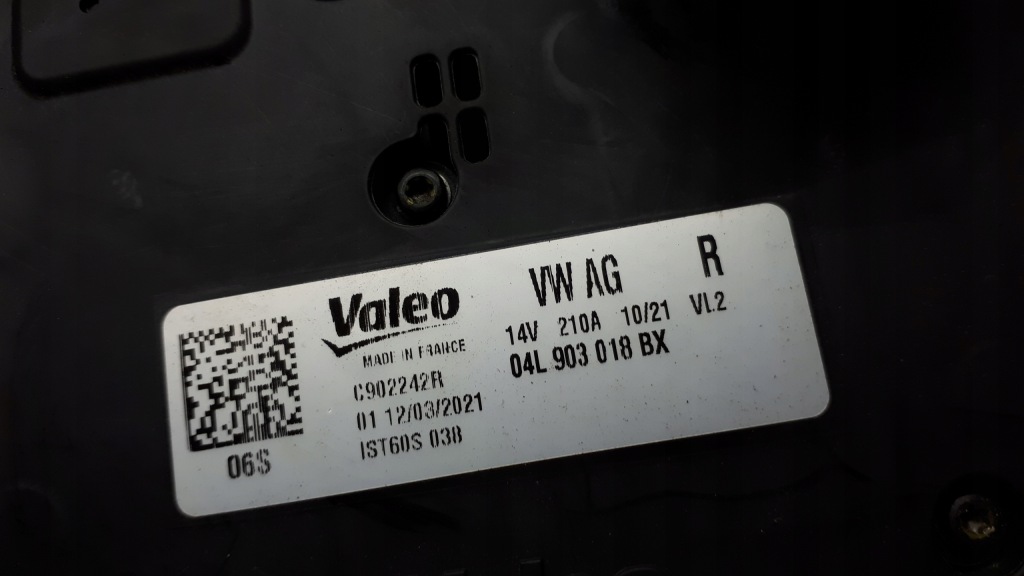 A4 b9 рестайлінг  генератор 2.0 tdi dez a5 8w a6 c8 Зі Шроту