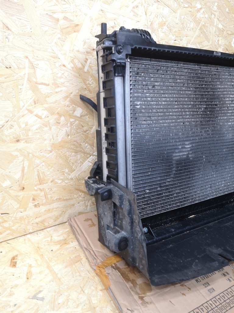 фото №6, Jaguar xe 2.0 d радіатор вентилятор комплект