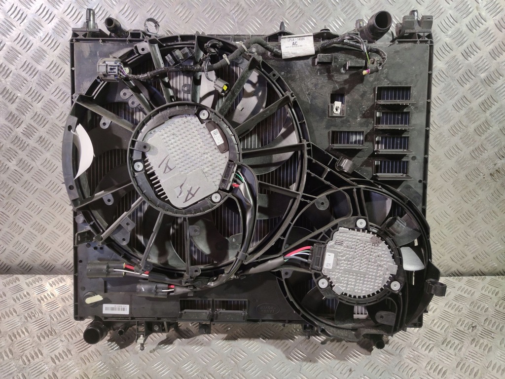 фото №1, Land rover range rover sport l494 2020 радиатор / комплект