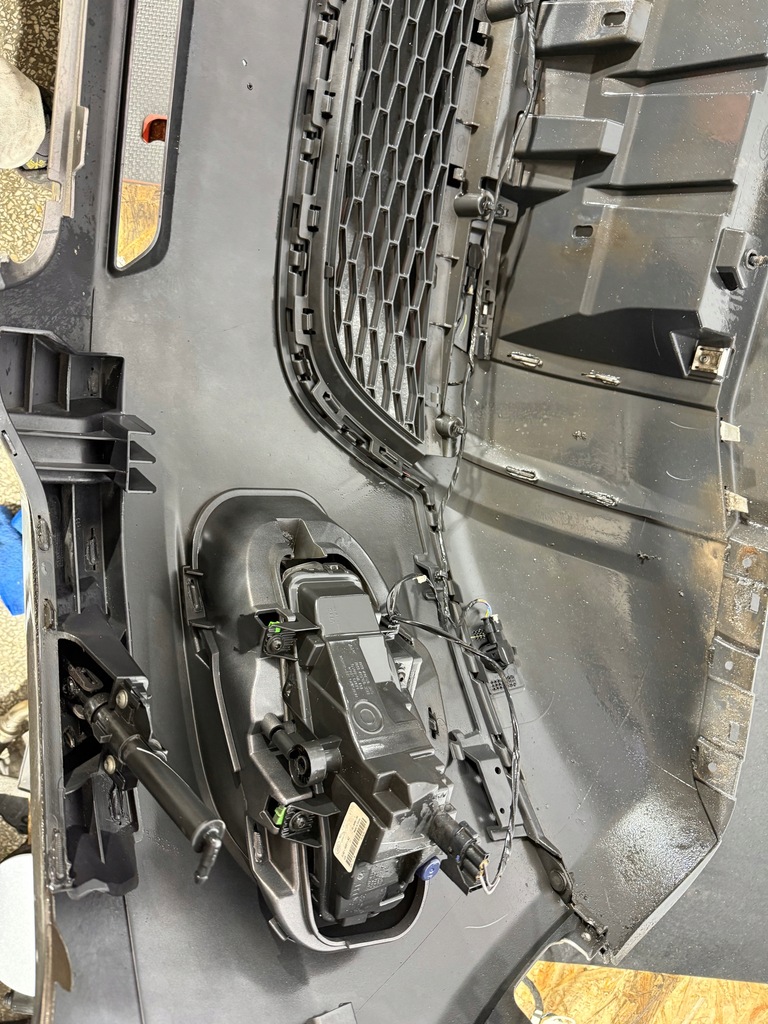 фото №9, Бампер перед передний land rover discovery sport l550 14-18 kompletny идеальное состояние