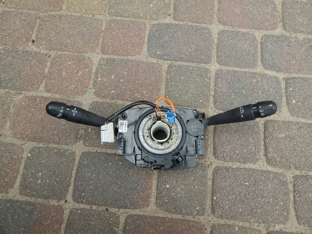 фото №1, Перемикач peugeot 2008 i