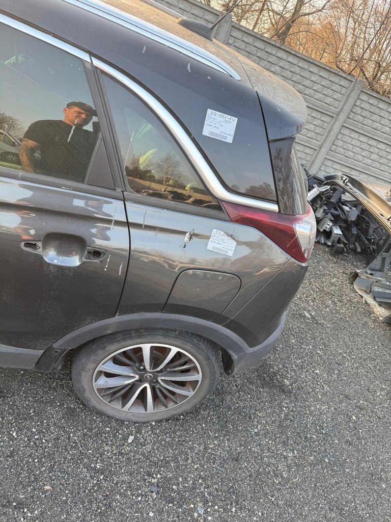 фото №1, Opel crossland x лівий крила задня задній z10d