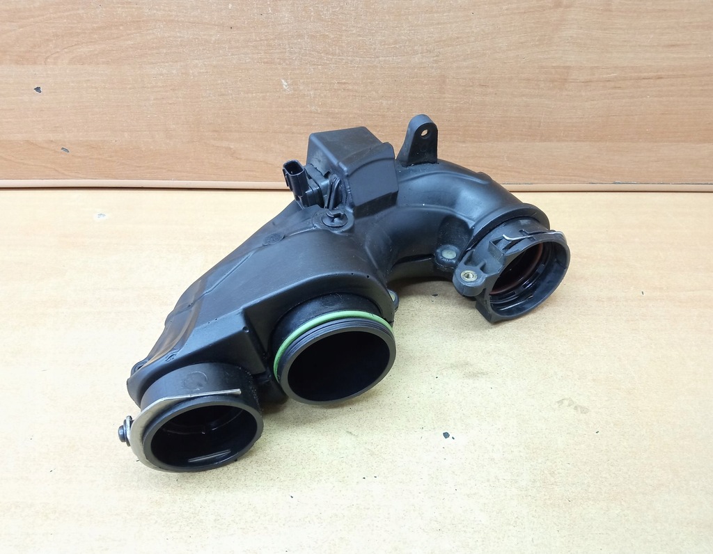 фото №1, Труба повітря volvo xc90 ii 2.0 t6 31370316