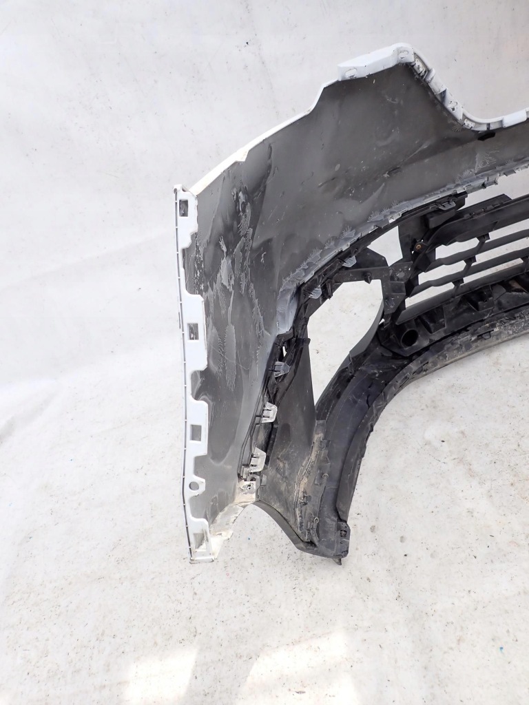 Renault trafic iii lift 21- бампер перед передний с Разборки