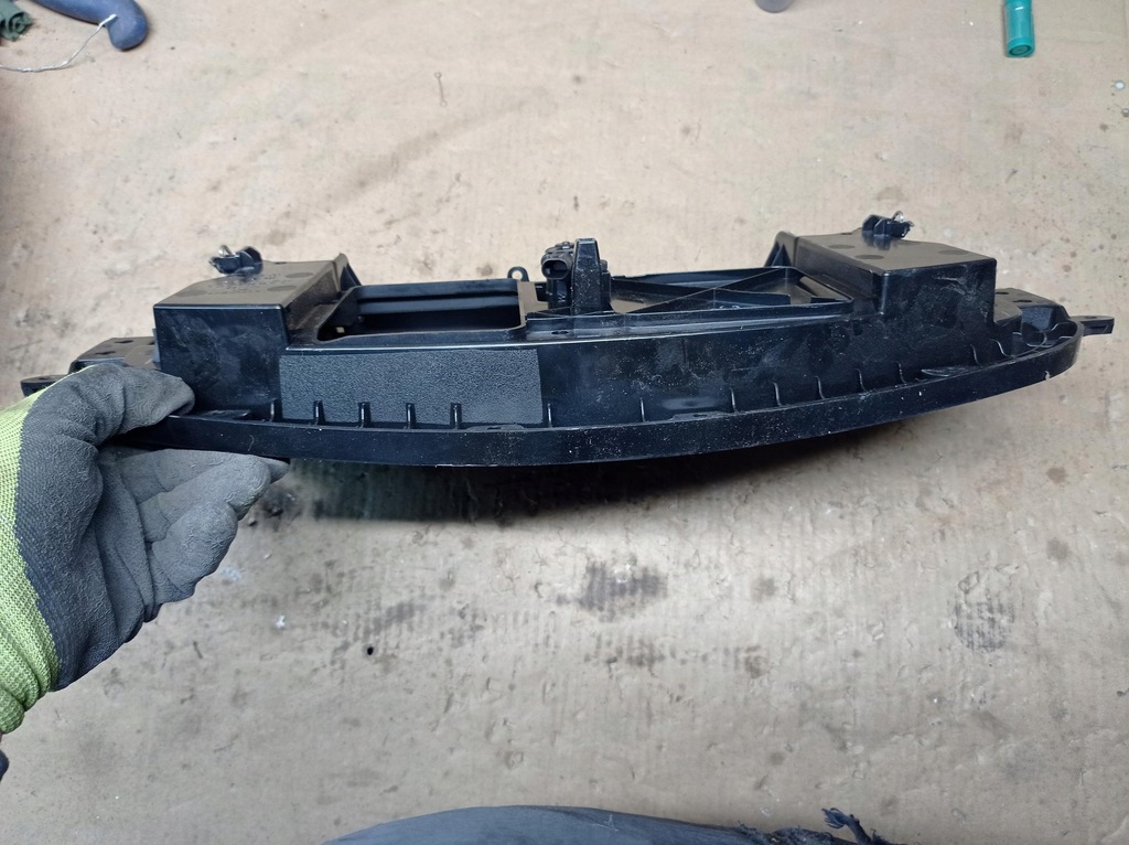 фото №8, Крышка разъём зарядки передняя часть решётка радиатора mg zs