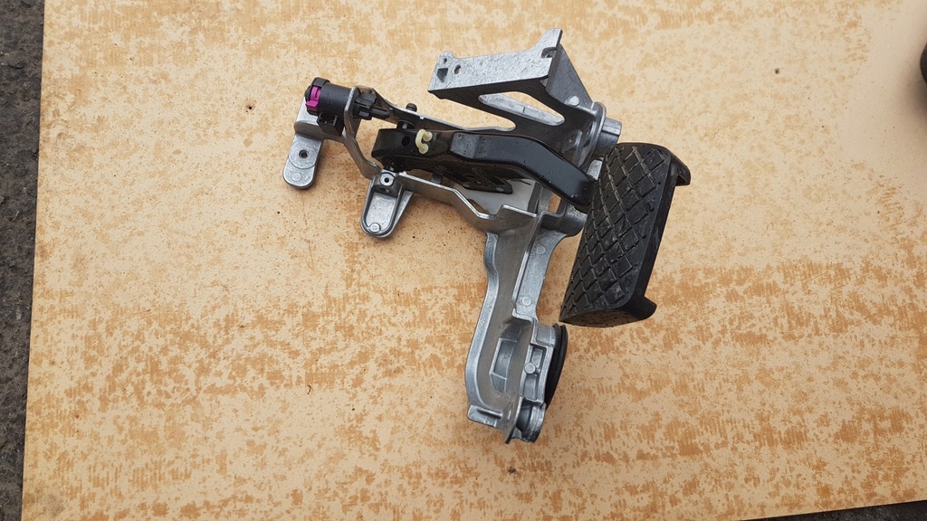 фото №1, Педаль гальма audi a6 c7 4g1723117