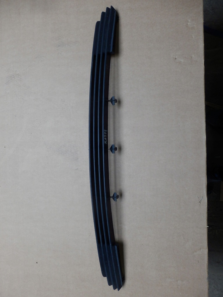 фото №10, Ford fiesta mk5 решітка середня бампер перед