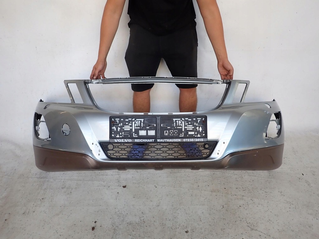 фото №1, Volvo xc60 i 1 r-design 08-13 бампер перед передній sprysk