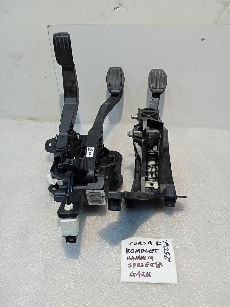 фото №1, Opel corsa f педаль тормоза газа потенциометр педаль сцепления комплект