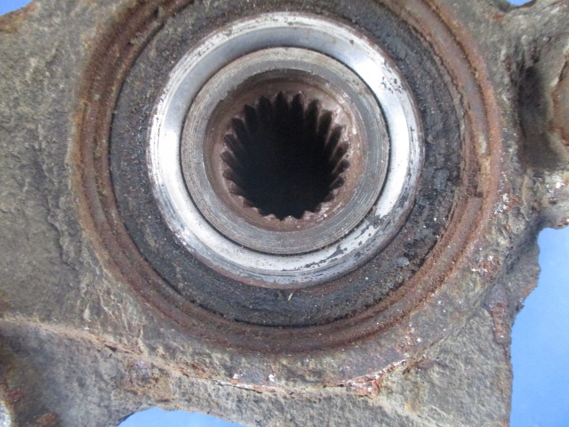 фото №4, Renault clio ii 1.2 8v поворотний кулак права ступиця