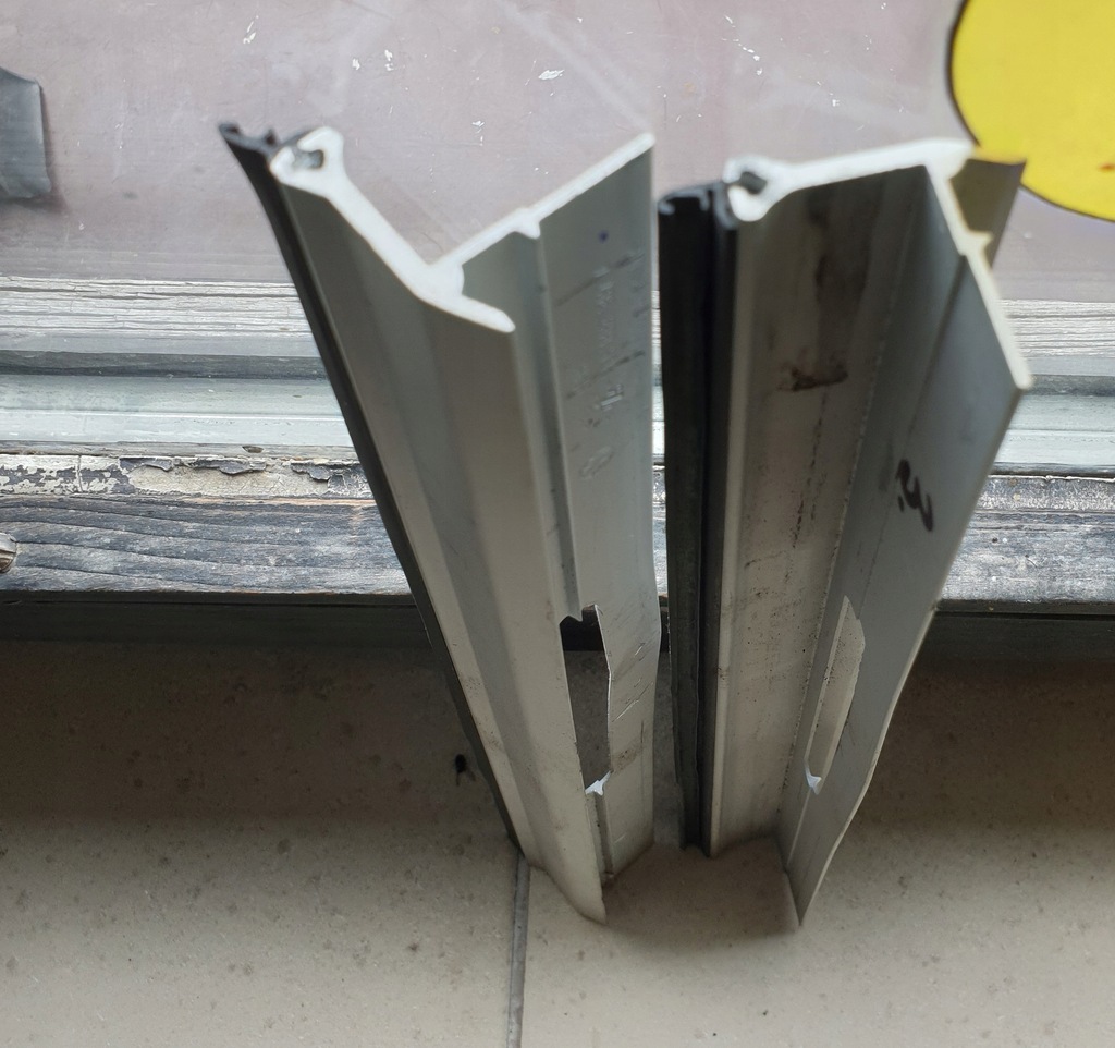 фото №10, Молдинг накладка рейки сидіння заднього vw t5 multivan 7e5 оригінальний номер