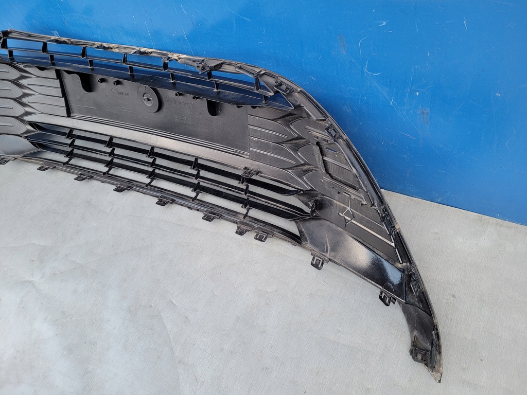 фото №11, Toyota yaris iii lift 2017-2020 17-20 решітка решітка радіатора бампера перед