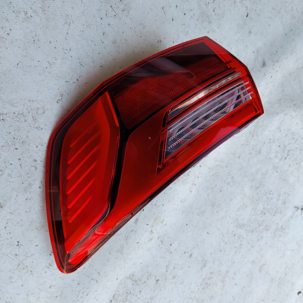 фото №1, Лампа задняя задняя правая audi a4 b9 8w lift avant led ładna