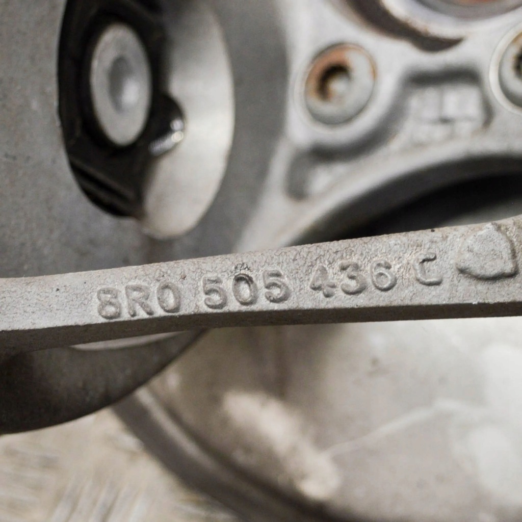 фото №6, Porsche macan 95b 2019 права сторона ступиця колеса заднього