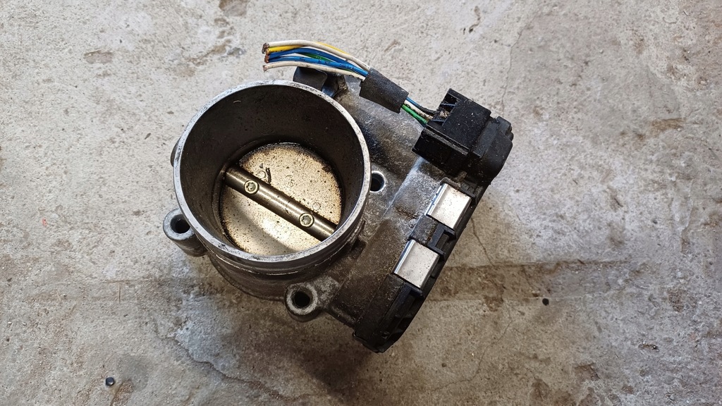 фото №1, Alfa romeo 147 1.6 b дроссельная заслонка 0280750073