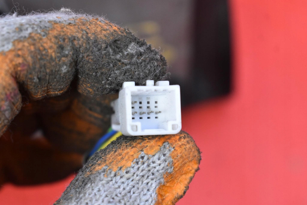 Зеркало левая чёрные 12893080 eu dacia dokker lift 17-21 5 pin Недорого