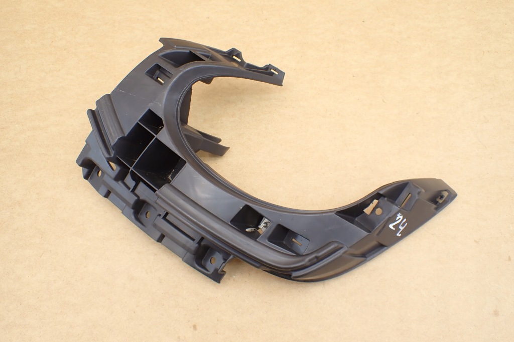 фото №10, Audi rsq8 напрямна бампера лівий задня задній 4m8807319b lh q8 4m8