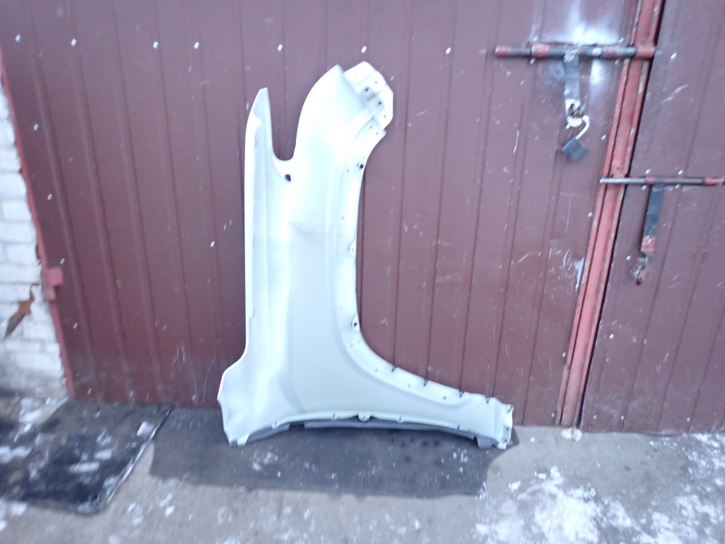 Крила лівий передній перед toyota tundra sequoia 3.4 3.5 4x4 2022- Зі Шроту