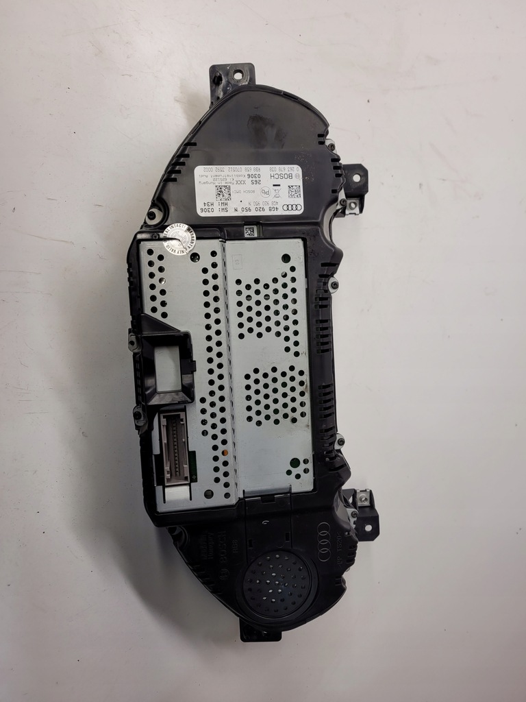 фото №5, Счетчик приборная панель anglik audi оригинальный номер 4g8920950n