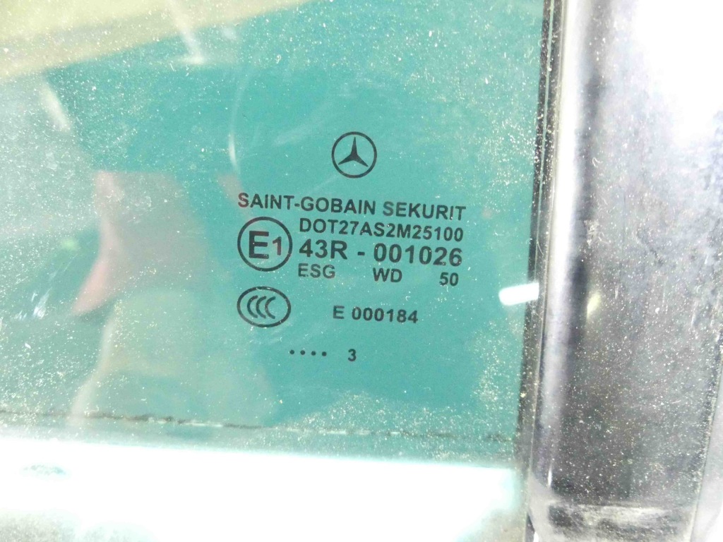 фото №2, Стекло дверь задняя правая треугольник mercedes cls ii 218