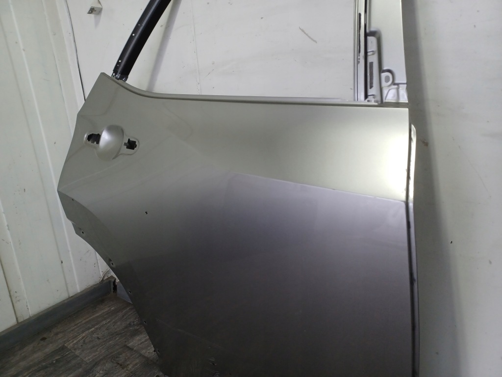 Двері ----- lexus nx ii 2021-2026 ------ задні праве ---- Київ