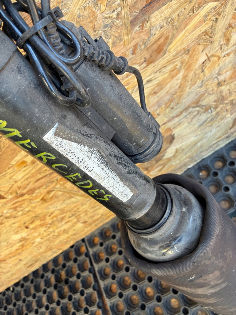 Mercedes r klasa амортизатор правий лівий пневмоподушка комплект Недорого