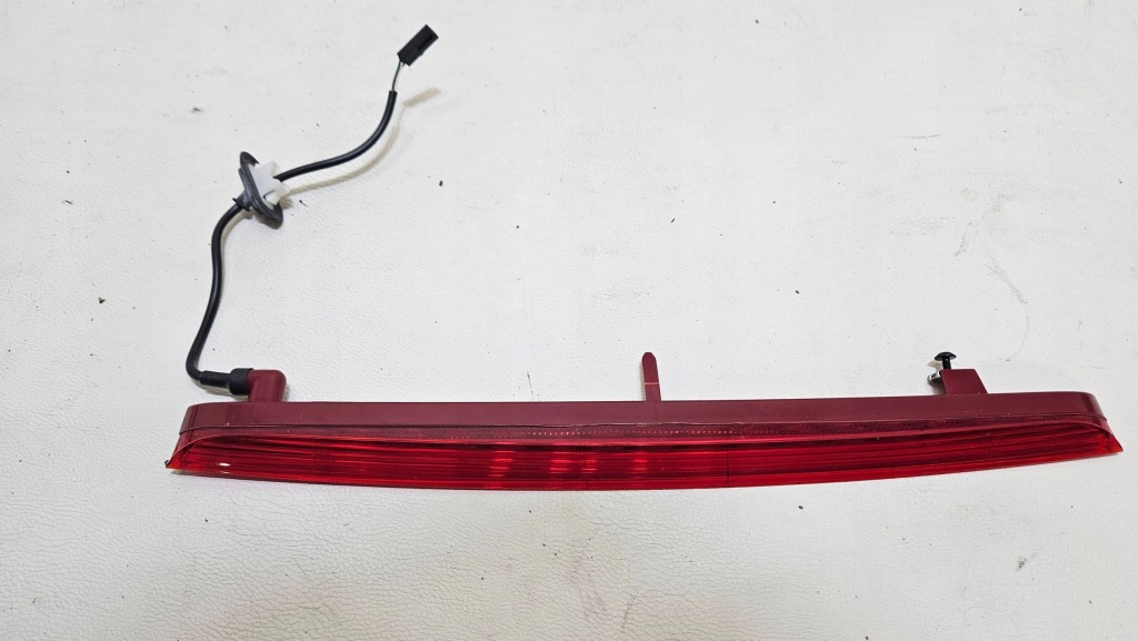 фото №3, Третий свет стоп-сигнал audi q3 8u 8u0945097