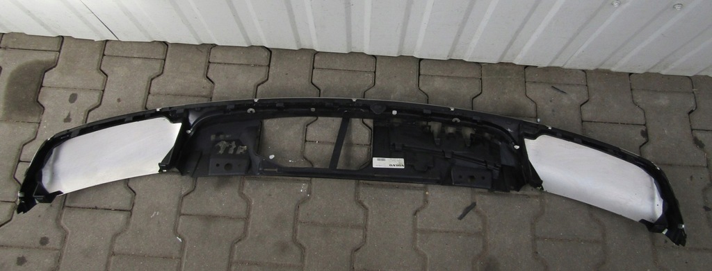 фото №8, Спойлер накладка дифузор бампер задня volvo xc40 17-21